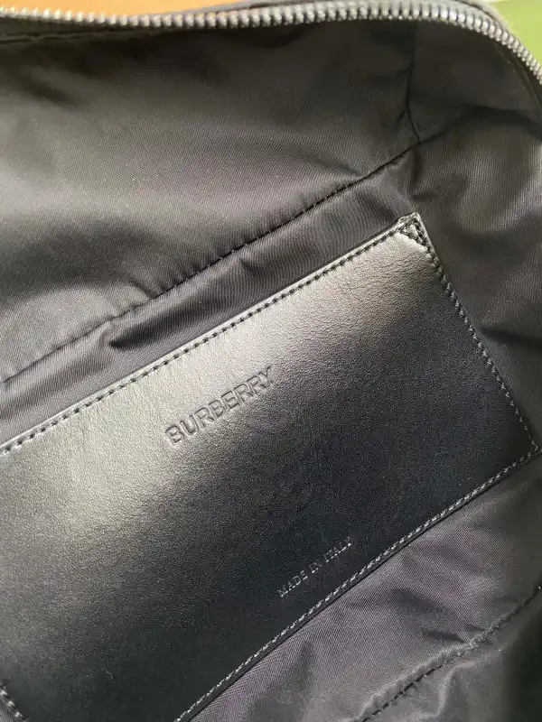 Firstbag Ru BURBERRY BUM BAG