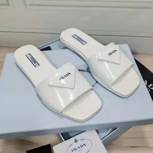 Firstbag Ru PRADA slides