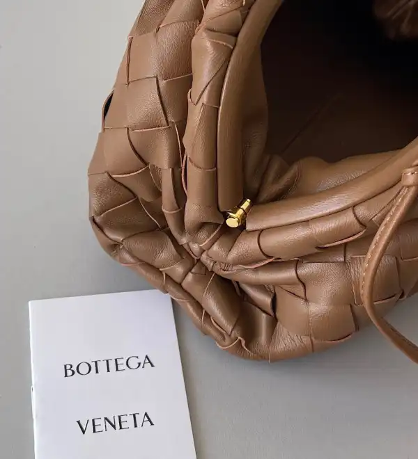 BOTTEGA VENETA MINI POUCH