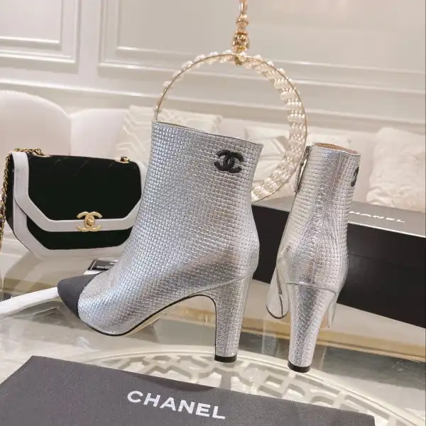 First bag ru CHANEL BOOTS