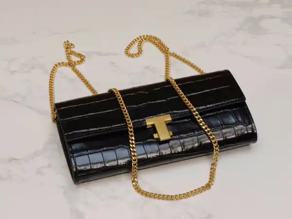 First bag ru TORY BURCH CHAIN WALLET