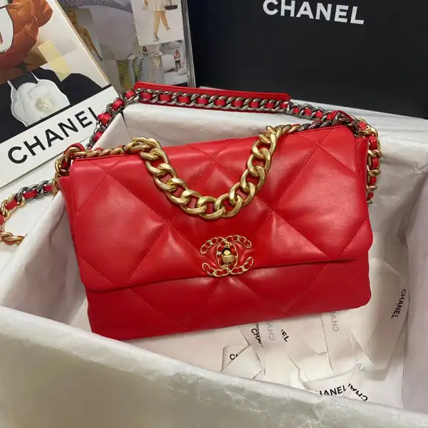 CHANEL 19 FLAP BAG