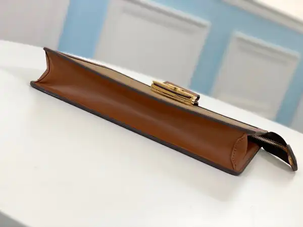 Aaa replica ru LOUIS VUITTON CLUTCH