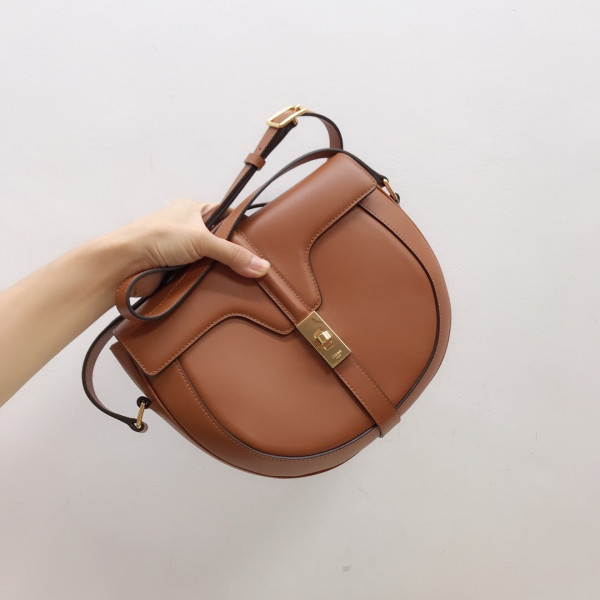 HOT SALE CELIN* BESACE 16 BAG IN SATINATED CALFSKIN