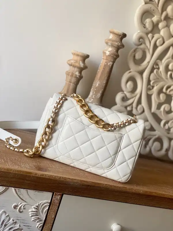 CHANEL FLAP BAG