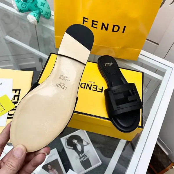 Bagsoffer yupoo Fendi Signature