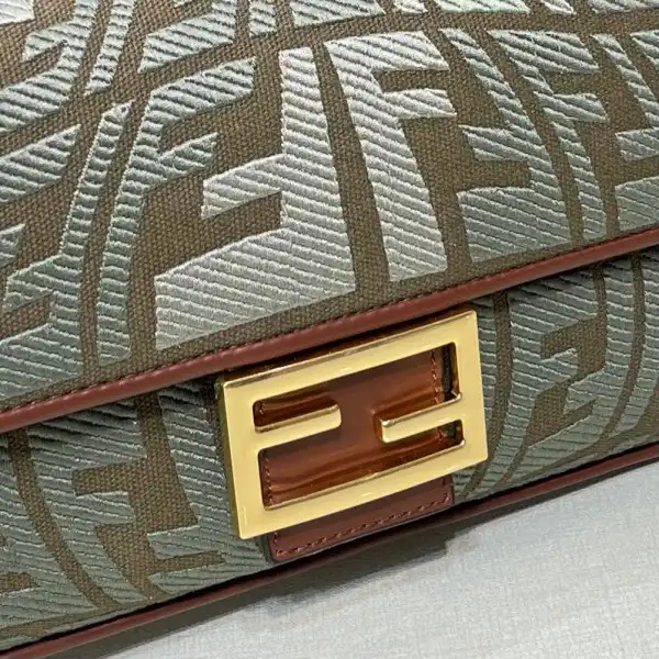 FENDI BAGUETTE