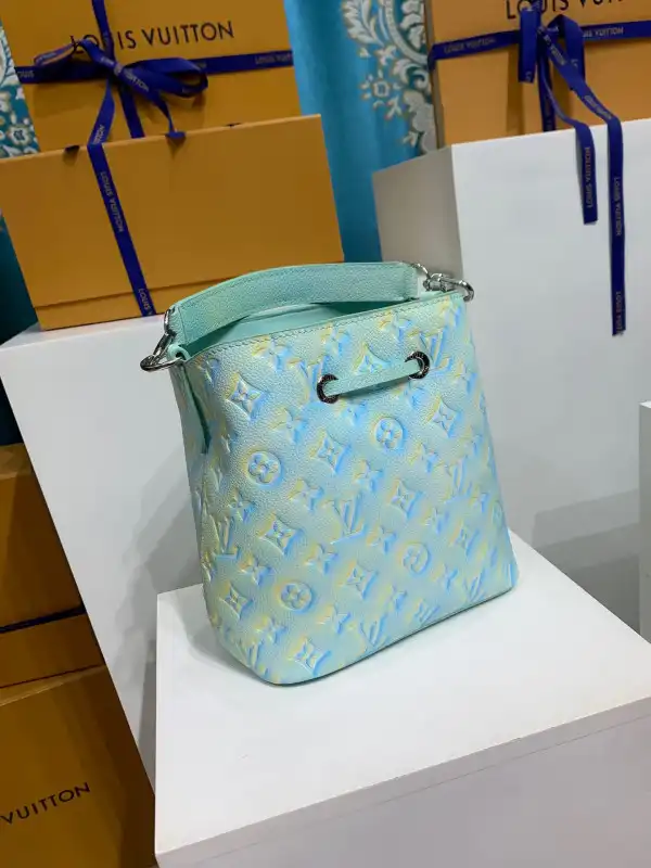 Frstbag ru LOUIS VUITTON NÉONOÉ BB