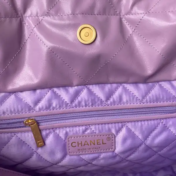 CHANEL 22 HANDBAG