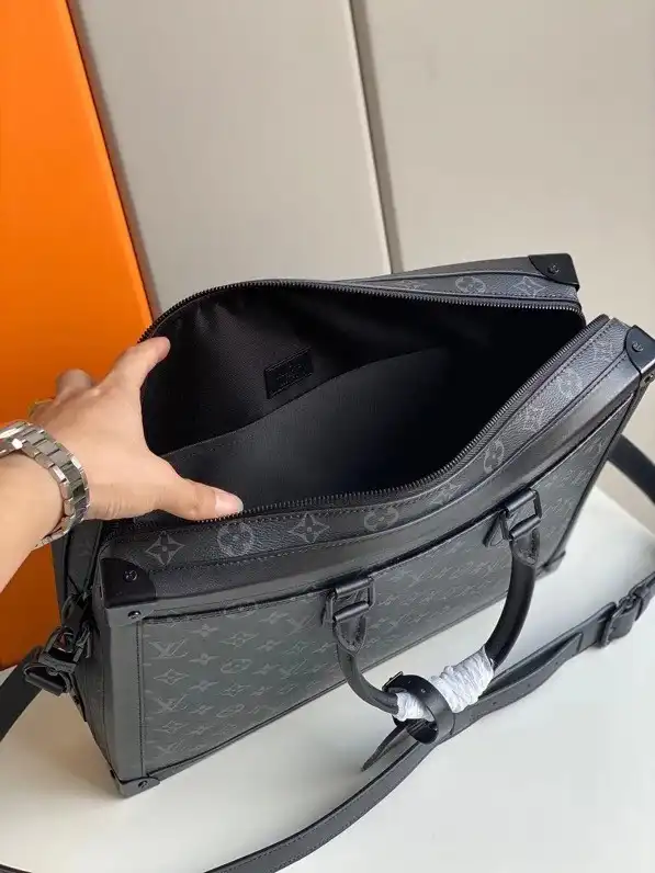 Affordable LOUIS VUITTON SOFT TRUNK