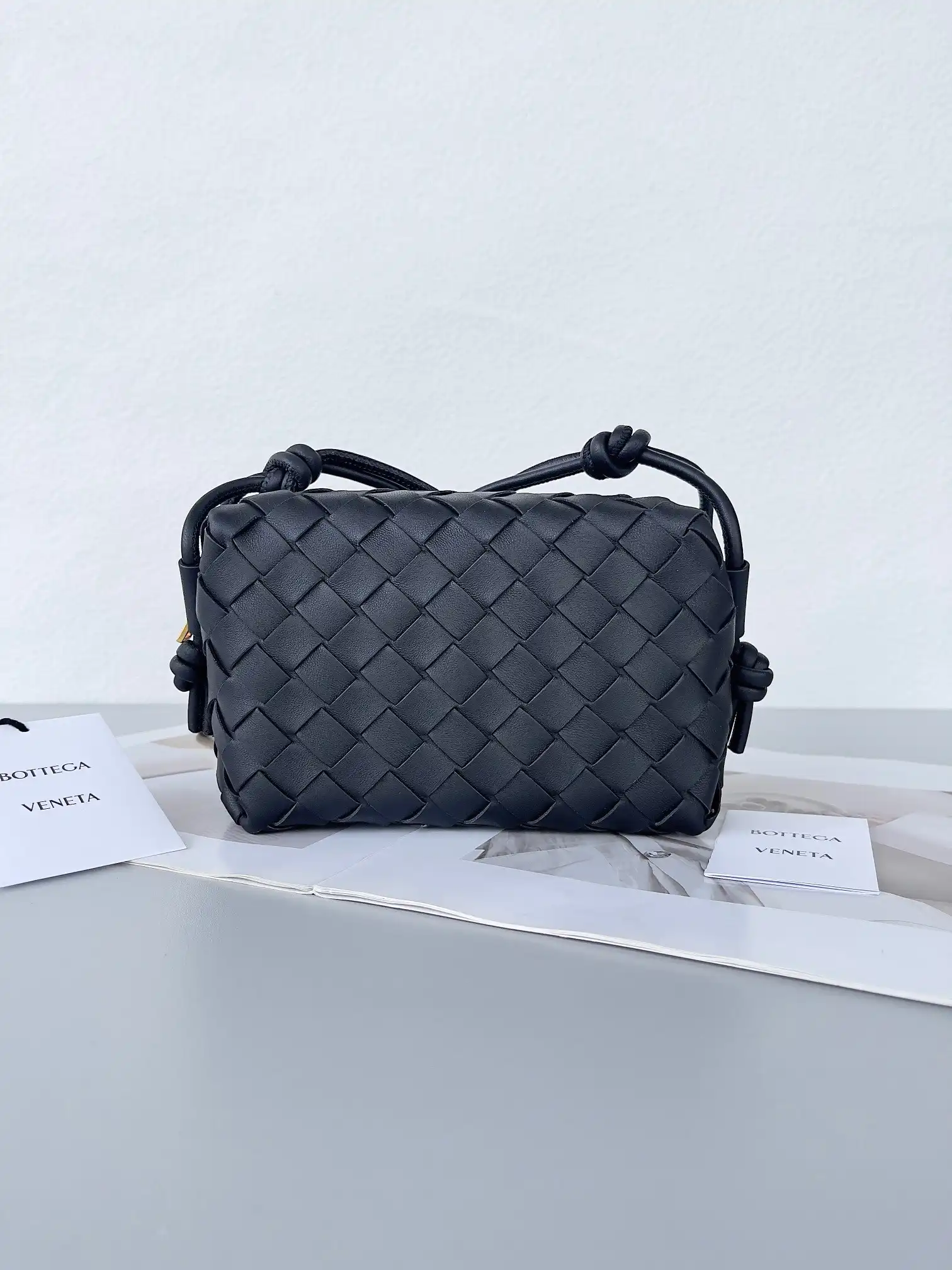 First bag ru BOTTEGA VENETA Mini Loop Camera Bag