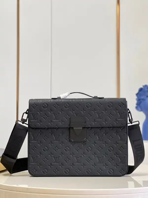 LOUIS VUITTON S LOCK BRIEFCASE