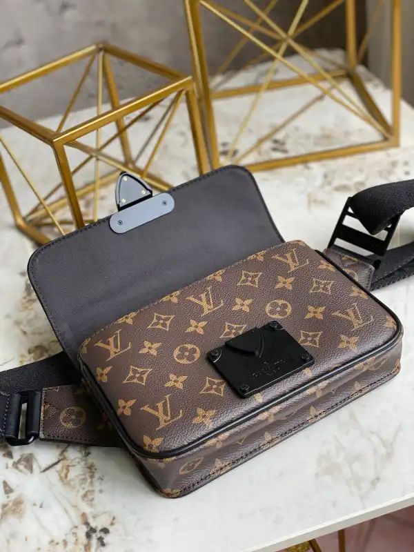 Bagsoffer LOUIS VUITTON S LOCK SLING BAG