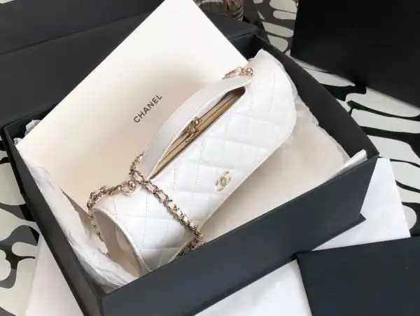 CHANEL FLAP PHONE HOLDER WITH CHAIN