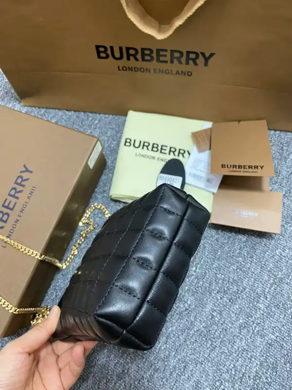 BURBERRY MICRO Lola Bucket Bag