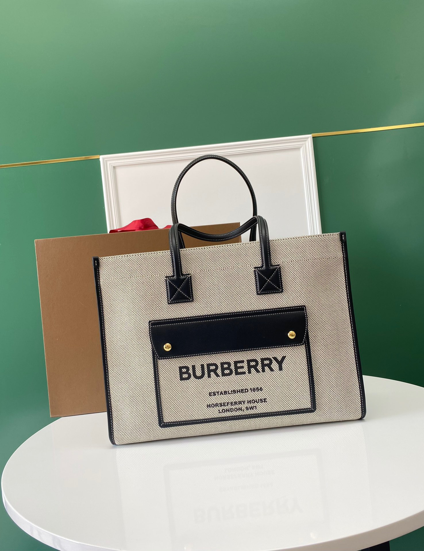 HOT SALE BURBERRY MEDIUM Freya TOTE