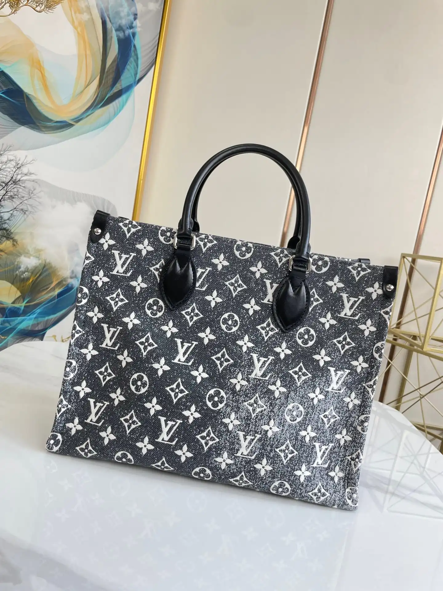 LOUIS VUITTON ONTHEGO MM