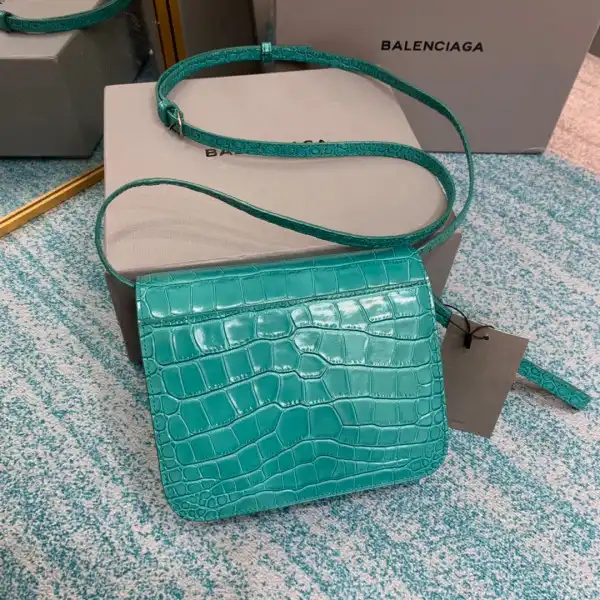 First bag ru BALENCIAGA WOMEN'S B. SMALL BAG