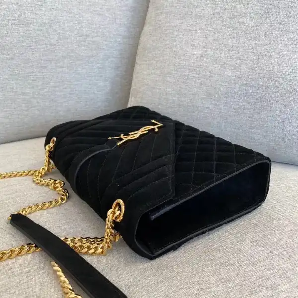 First bag ru YSL ENVELOPE MEDIUM BAG