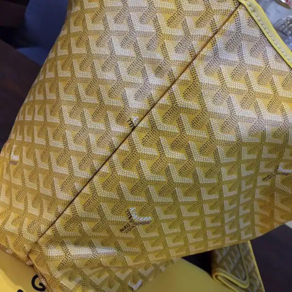 GOYARD TOTE BAG