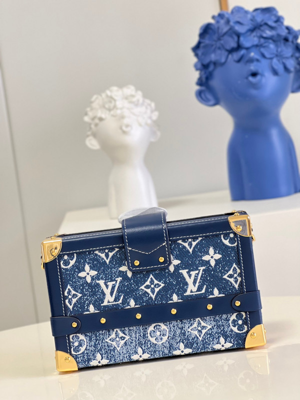 LOUIS VUITTON PETITE MALLE