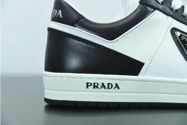 Frstbag ru PRADA  sneakers