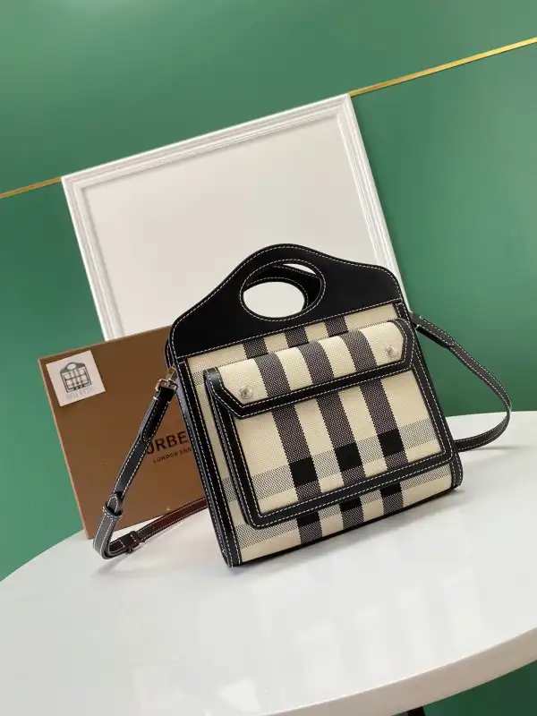 Bagsoffer BURBERRY Pocket Bag