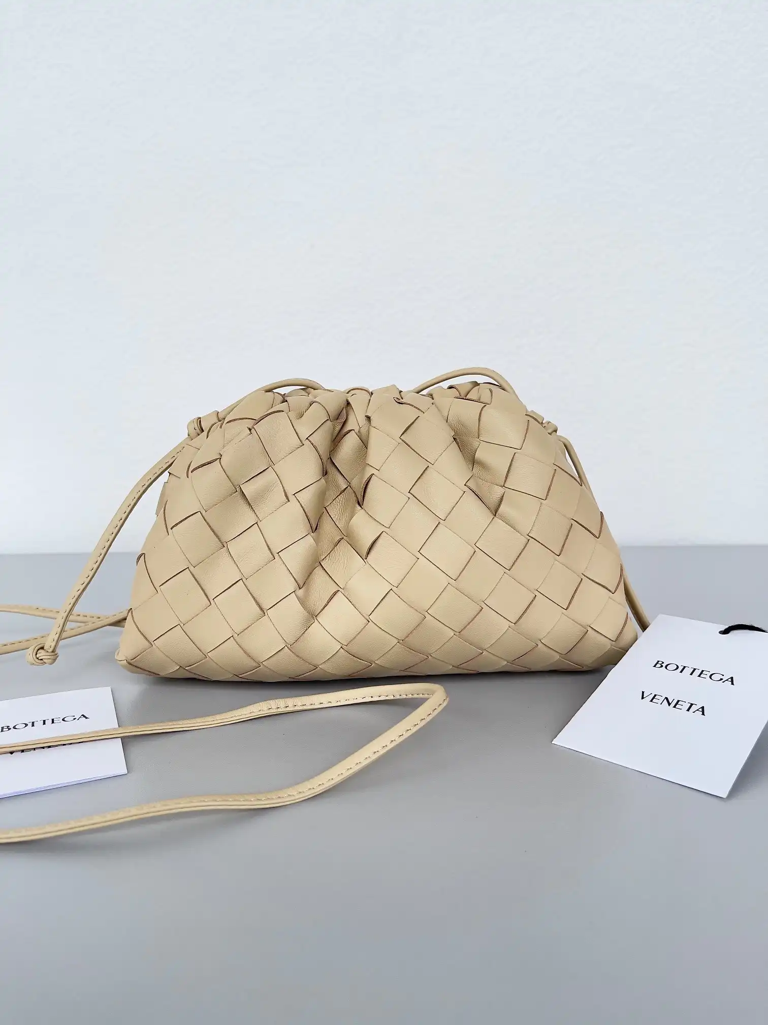 BOTTEGA VENETA MINI POUCH