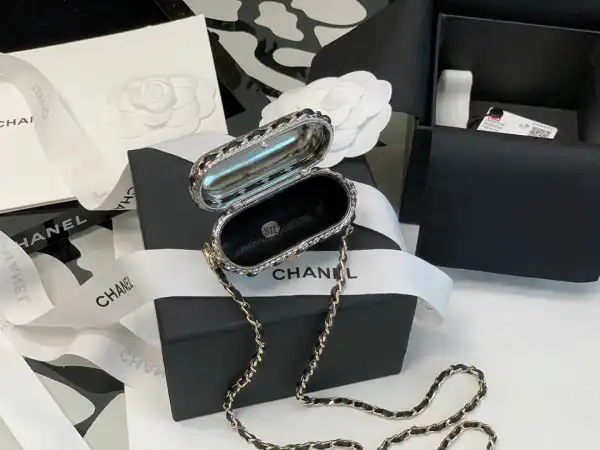 Frstbag ru CHANEL AIRPODS CASE NECKLACE