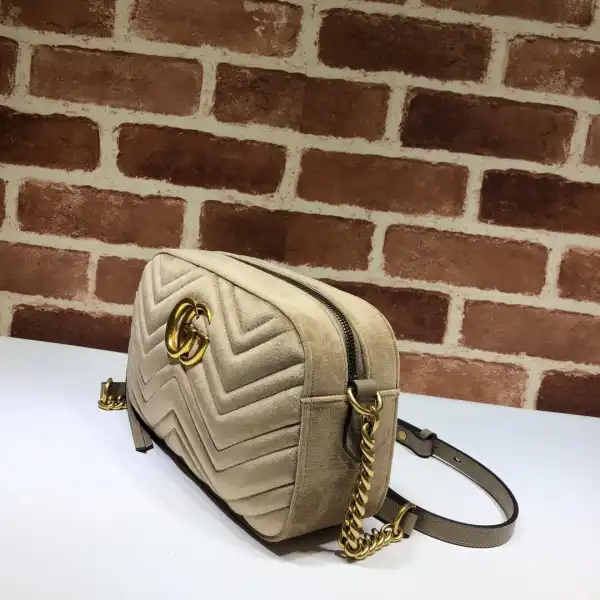 Frstbag ru Gucci GG Marmont small matelassé shoulder bag