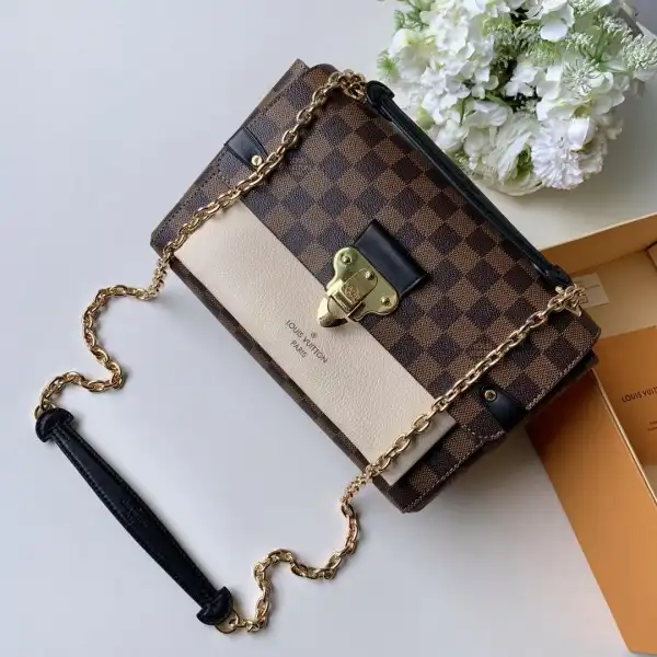 First bag ru LOUIS VUITTON VAVIN PM