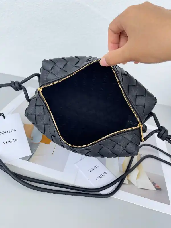 BOTTEGA VENETA Small Loop Camera Bag