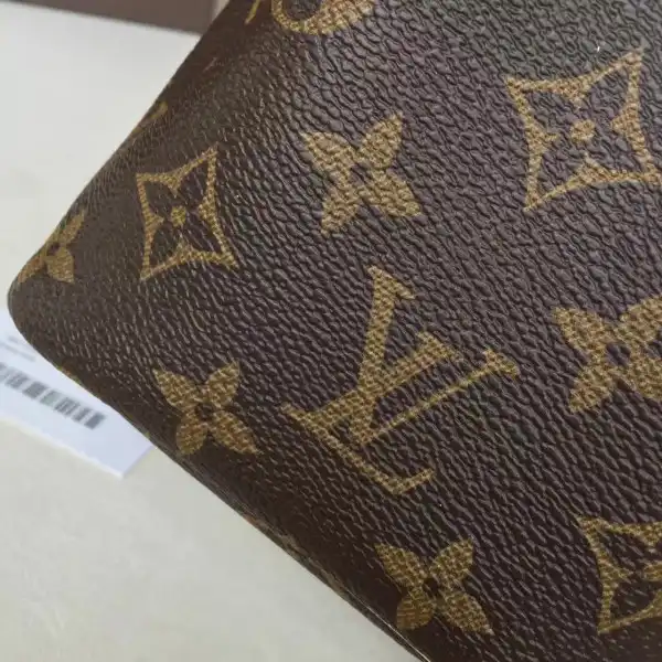 Frstbag ru Louis Vuitton NANO NOE