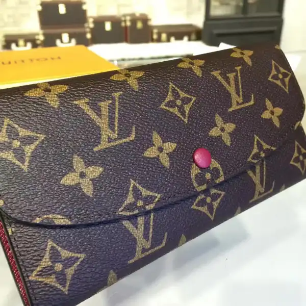 Frstbag ru Louis Vuitton EMILIE