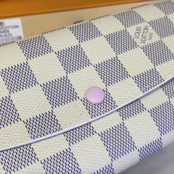 Aaa replica ru Louis Vuitton EMILIE