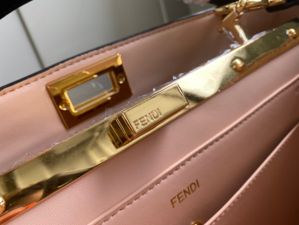 HOT SALE FENDI PEEKABOO ISEEU EAST-WEST