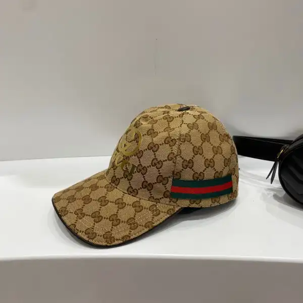 First bag ru GUCCI HAT