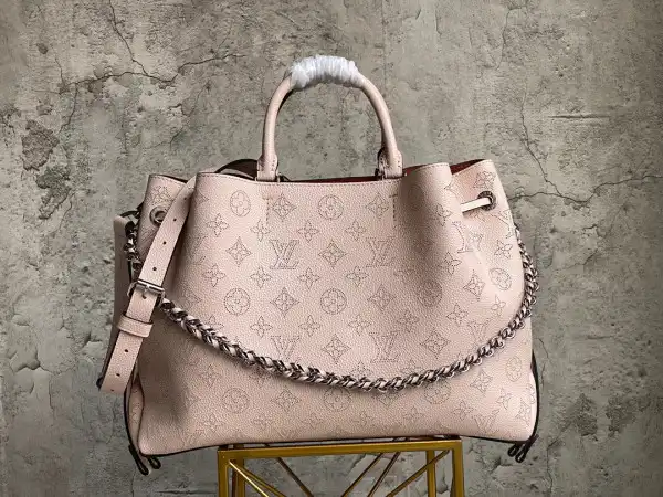 Frstbag ru LOUIS VUITTON BELLA TOTE