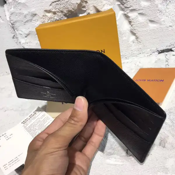 Louis Vuitton supreme pocket wallet