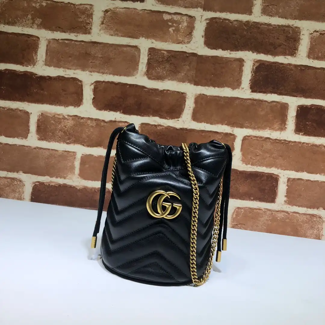 Firstbag Ru GUCCI GG Marmont mini bucket bag