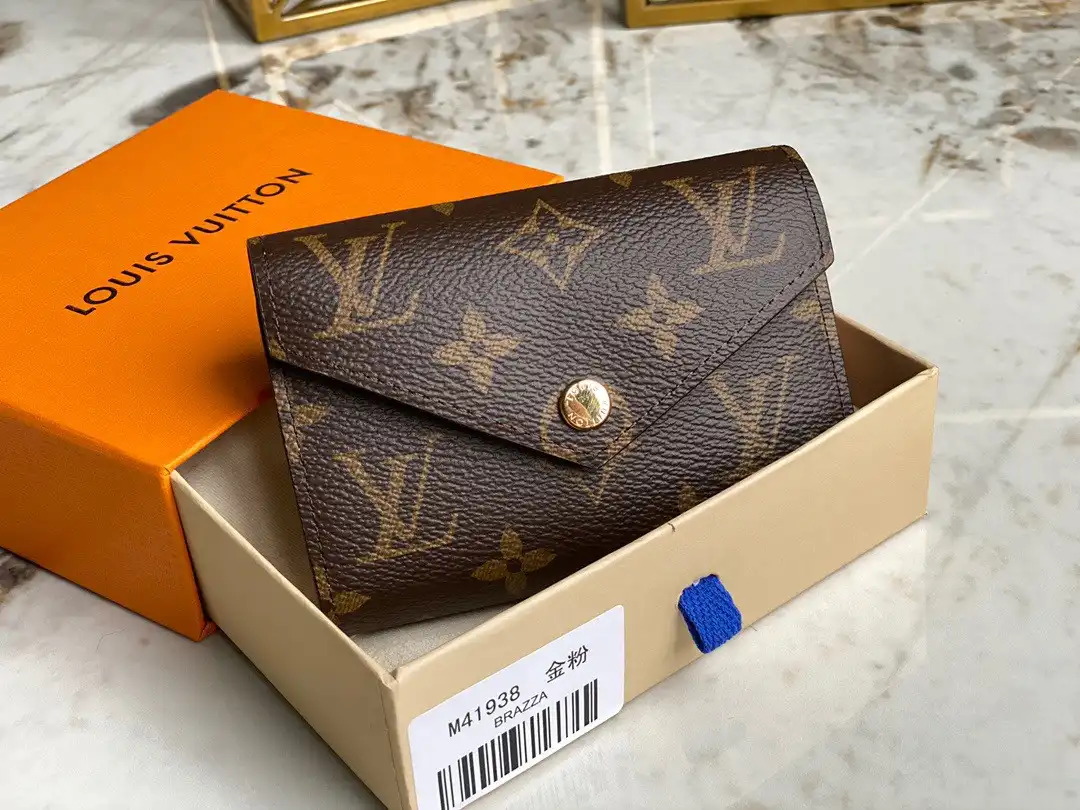 Aaa replica ru Louis Vuitton VICTORINE Wallet