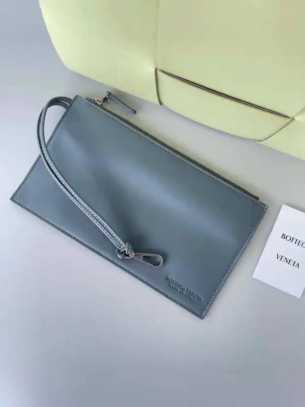 BOTTEGA VENETA Small Arco Tote Bag