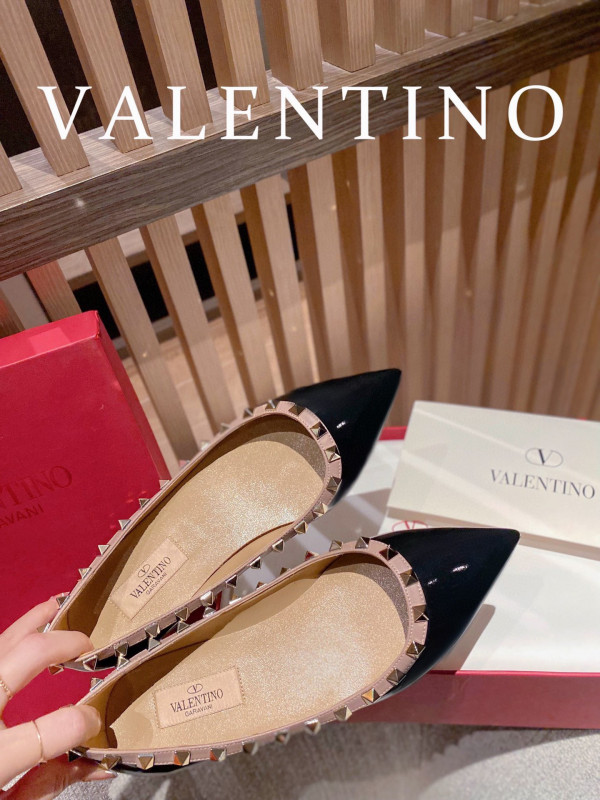 HOT SALE VALENTINO ROCKSTUD FLAT