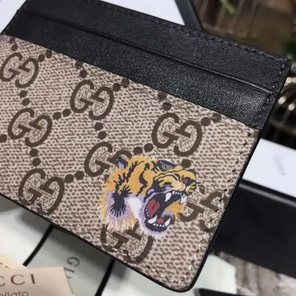 Affordable Gucci Card holder