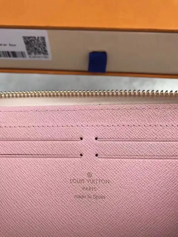 Louis Vuitton CHANELEMENCE WALLET