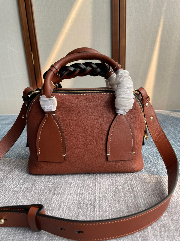 HOT SALE CHLOÉ SMALL DARIA BAG