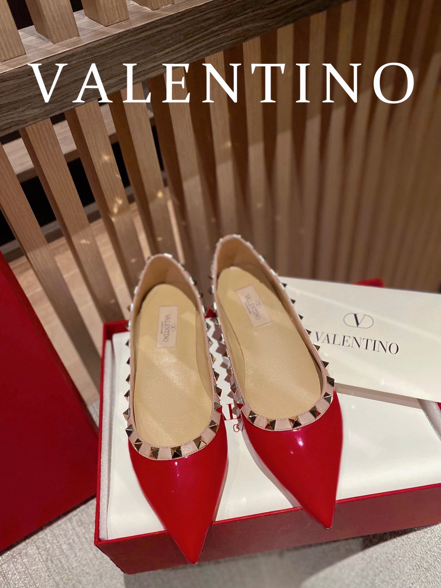 HOT SALE VALENTINO ROCKSTUD FLAT