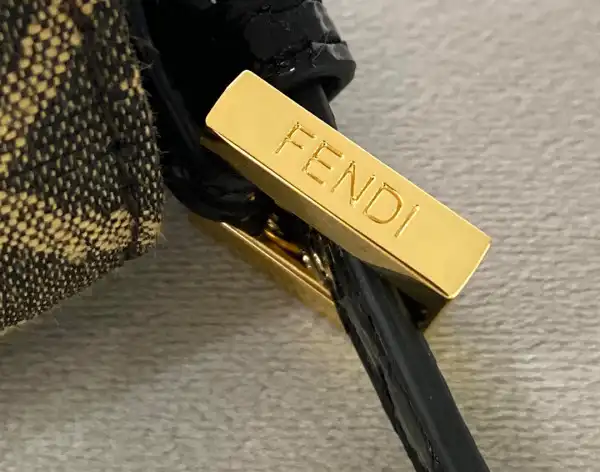 FENDI MINI BAGUETTE 1997