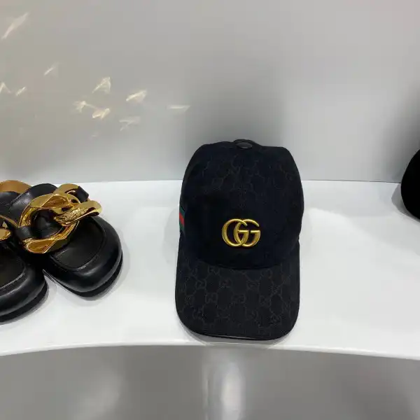 First bag ru GUCCI HAT