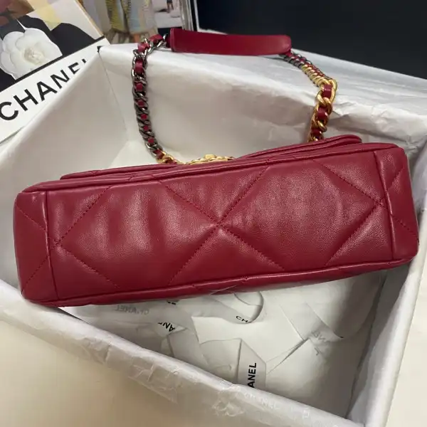 CHANEL 19 FLAP BAG